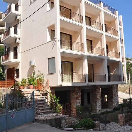 Nikos Hotel And Apartments Saranda Zewnętrze zdjęcie