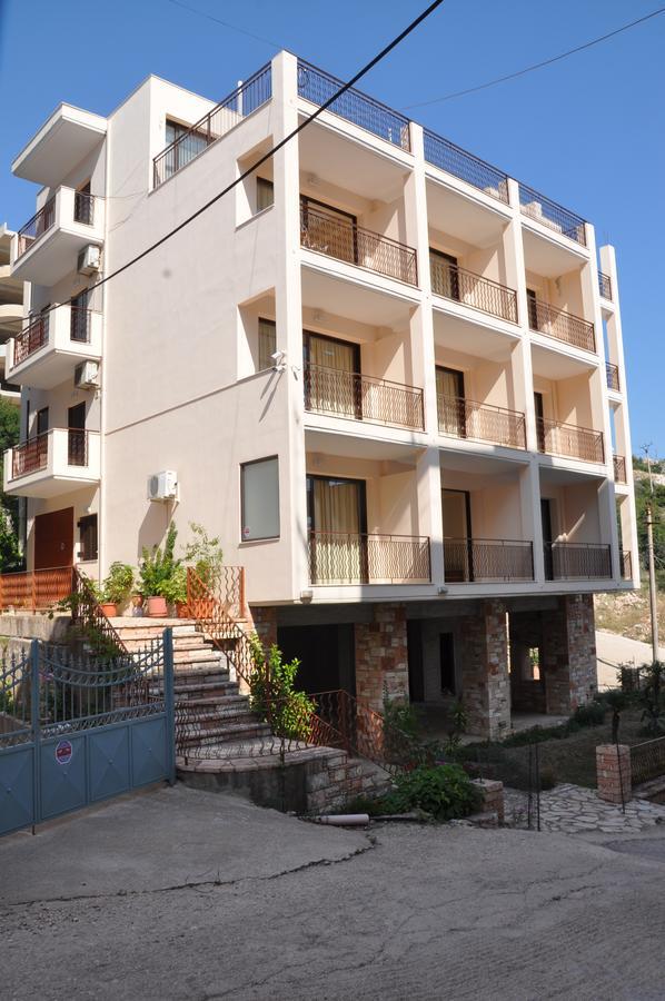 Nikos Hotel And Apartments Saranda Zewnętrze zdjęcie