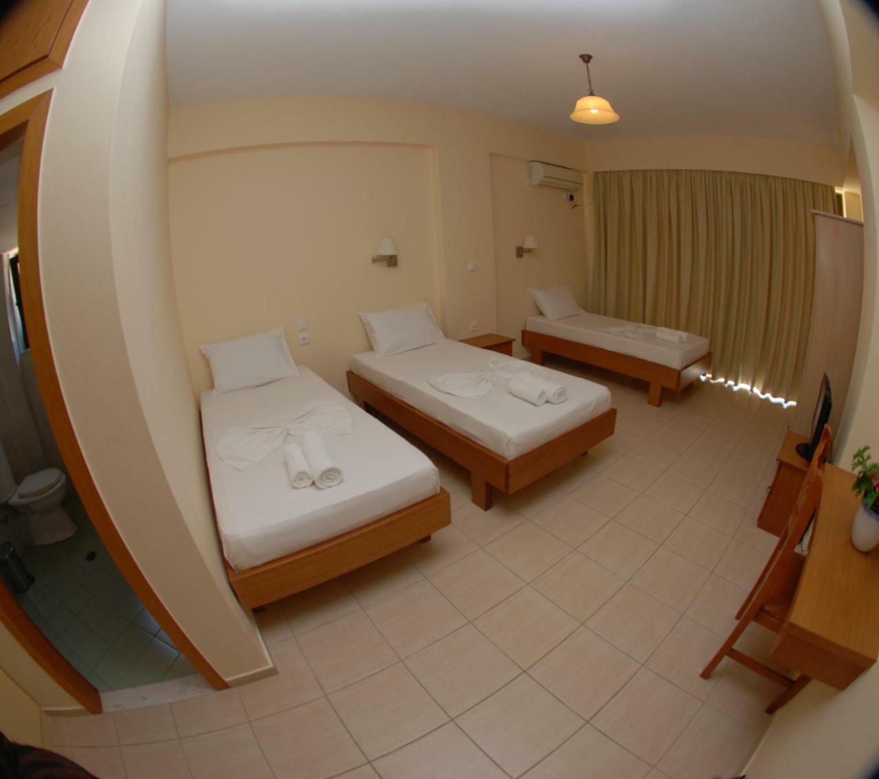 Nikos Hotel And Apartments Saranda Zewnętrze zdjęcie